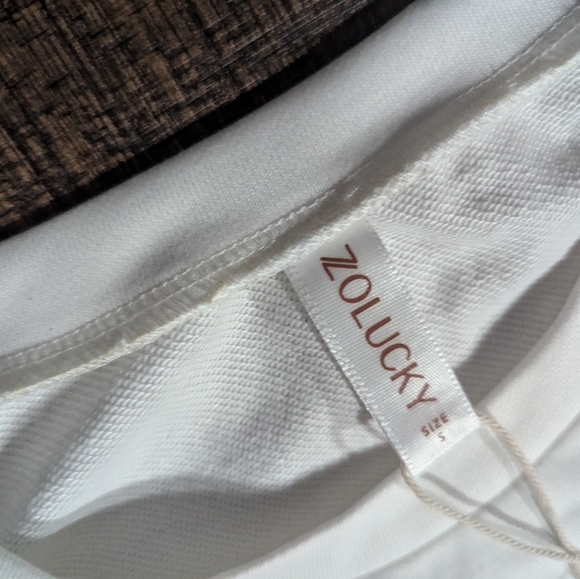 Zolucky Women’s Sweatshirt Christmas Snowflake Stars Red & White Size S NWT - Picture 5 of 16